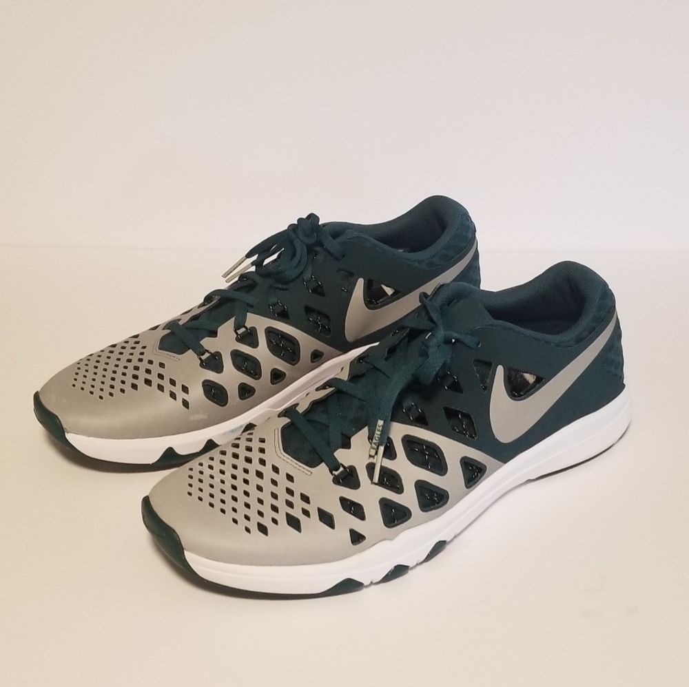 Philadelphia Eagles NFL Nike Shoes Size 12